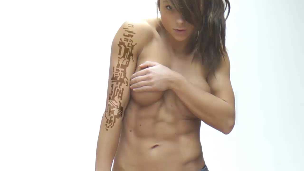 Tatuajes sueltos brazo mujer
